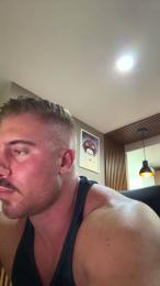 Bigwhitebull webcam model stream image