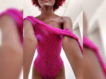 Luluuuxx webcam model stream image