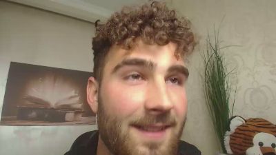 KyloEast webcam cam4 model stream image