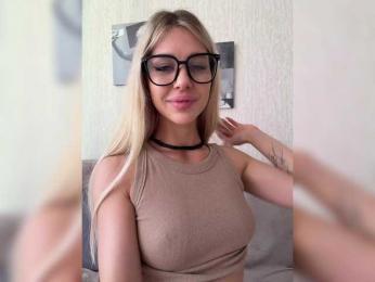 Temptati_on_ webcam model stream image