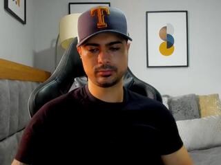 Wext webcam model stream image