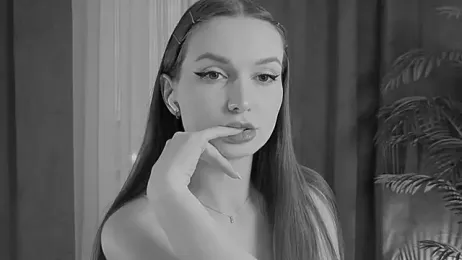 VickiRoom webcam model stream image