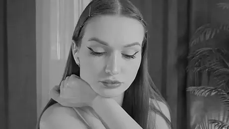 VickiRoom webcam model stream image