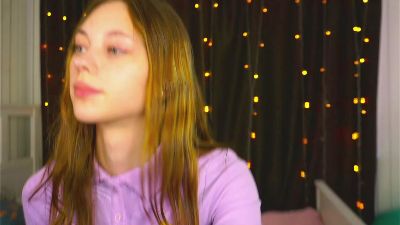 RessieCser webcam cam4 model stream image