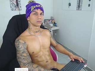 leonardprice1 webcam camsoda model stream image