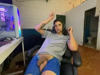 Max_TheHorseDick webcam stripchat model stream image