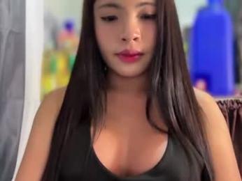 captivatingyumi webcam model stream image