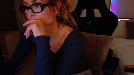 lunavicexxx webcam model stream image