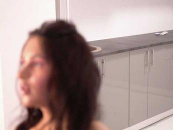 SaschaBloom webcam bongacams model stream image