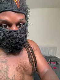 WeekndsOnly webcam model stream image