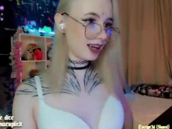 snake_bites webcam model stream image