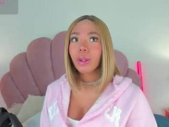 nicoleparadise_ webcam chaturbate model stream image