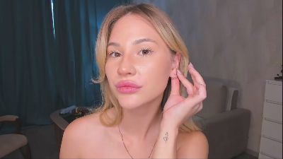 LibbieKarella webcam model stream image