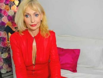 CrystalPretty webcam bongacams model stream image