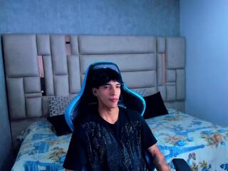 Croy Myers webcam model stream image