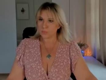 sirena99 webcam model stream image