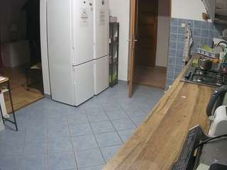 voyeurcam-julmodels-kitchen webcam model stream image