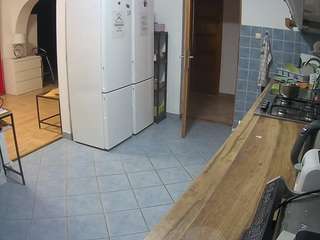 voyeurcam-julmodels-kitchen webcam model stream image