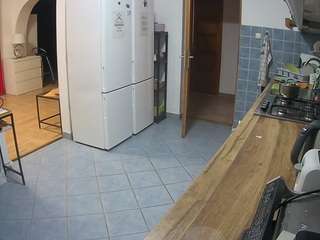 voyeurcam-julmodels-kitchen webcam model stream image