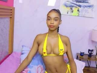 petitelittleebonyy webcam model stream image