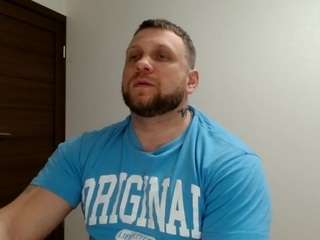 b-l-o-n-d webcam model stream image