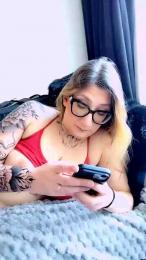 Lalalovehot2 webcam cam4 model stream image