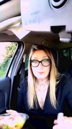 Lalalovehot2 webcam model stream image