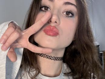 AriaLush webcam model stream image