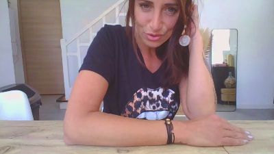 GloryZavatrash webcam model stream image