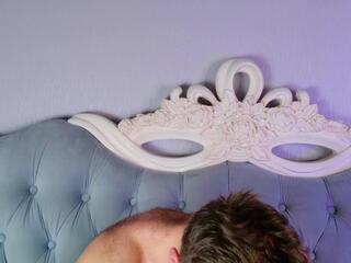 Arthur Andrews webcam model stream image