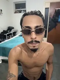 VicLima webcam model stream image