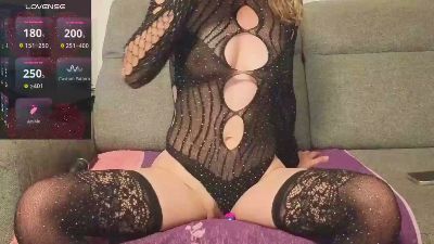 Lapetitefrenchi webcam model stream image