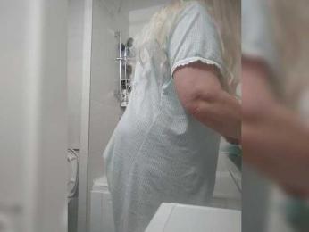 MonaMonako webcam model stream image