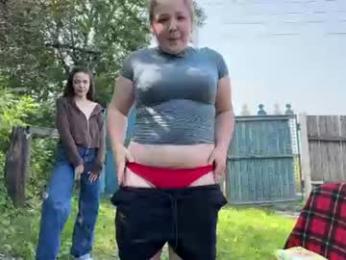 your_madhurricane webcam model stream image