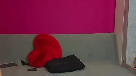 Young_Strawberryy webcam model stream image