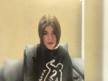 Suzie-Bell webcam model stream image