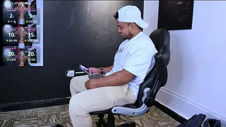 Big_furry_bear13 webcam model stream image