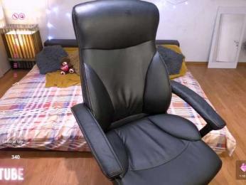 BUSTYTUBE webcam model stream image