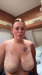 sexynessi21 webcam model stream image