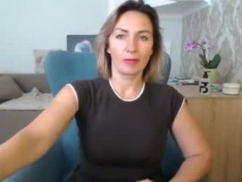 mallinia webcam chaturbate model stream image