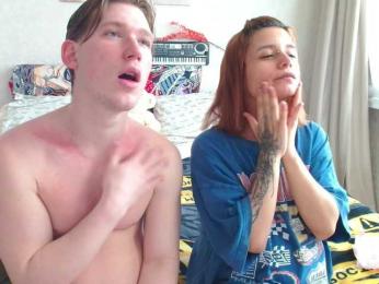 TheSluttyFox webcam bongacams model stream image