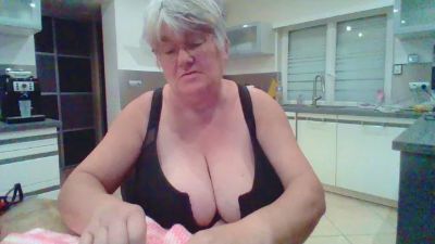 lunaria webcam cam4 model stream image