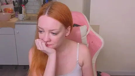 Radiants_two webcam stripchat model stream image