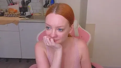 Radiants_two webcam stripchat model stream image