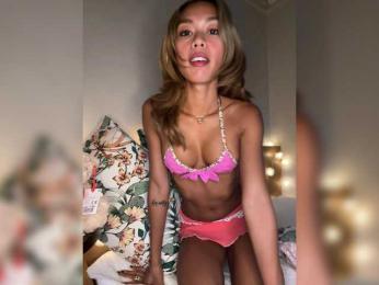 Cheekynataliax webcam bongacams model stream image