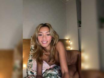 Cheekynataliax webcam bongacams model stream image