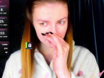 PinkPanterka webcam model stream image