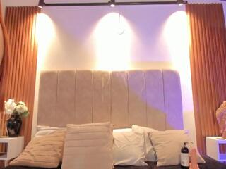 Laura Saenz webcam model stream image