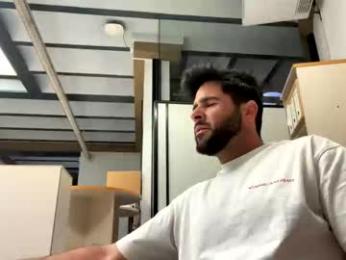 ohmaig0t webcam model stream image