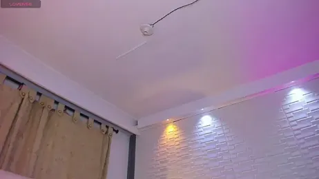 TiffanyWalk webcam model stream image